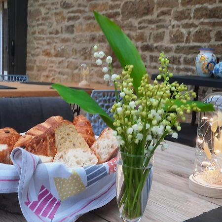 Les Etangs Du Moulin D'Harcy Hotell Lonny Exteriör bild