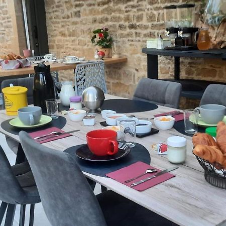 Les Etangs Du Moulin D'Harcy Hotell Lonny Exteriör bild