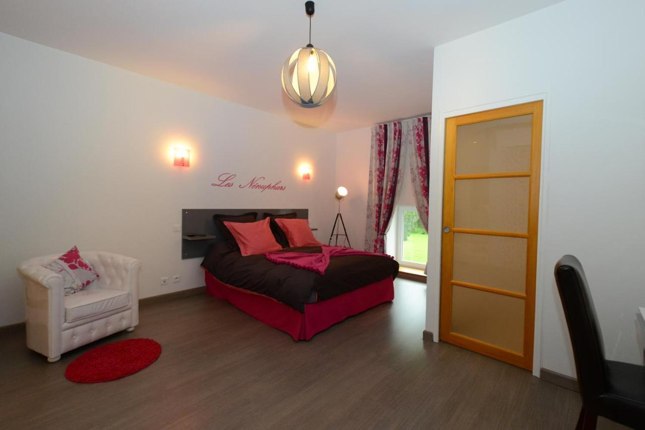 Les Etangs Du Moulin D'Harcy Hotell Lonny Exteriör bild
